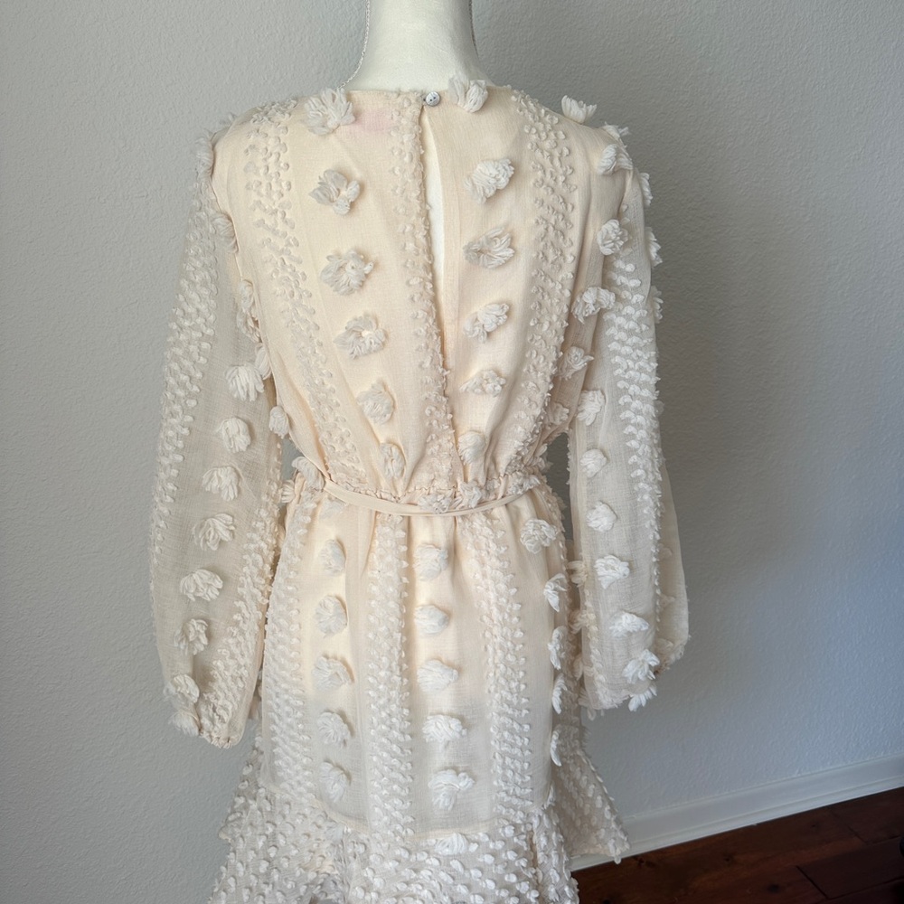 Pink Lily Cream Textured Dress - Picture 5 of 9